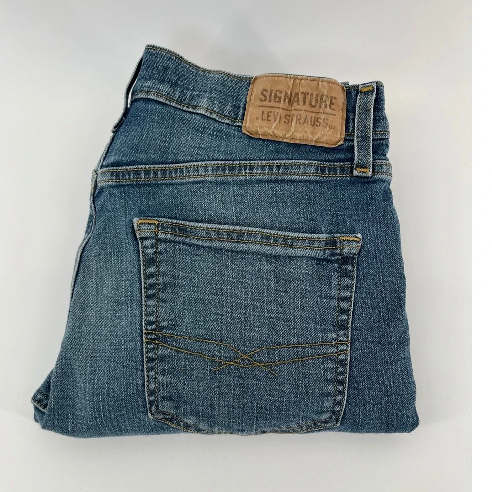 Signature by Levi Strauss Straight Jeans Mens 30x30 Blue Medium Wash Denim